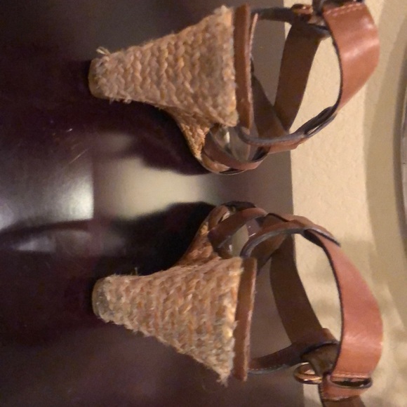 Brown leather Antonio Melani wedge - Picture 2 of 2